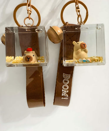 Capybara style liquid shaker keychain set with acrylic cube and floating glitter