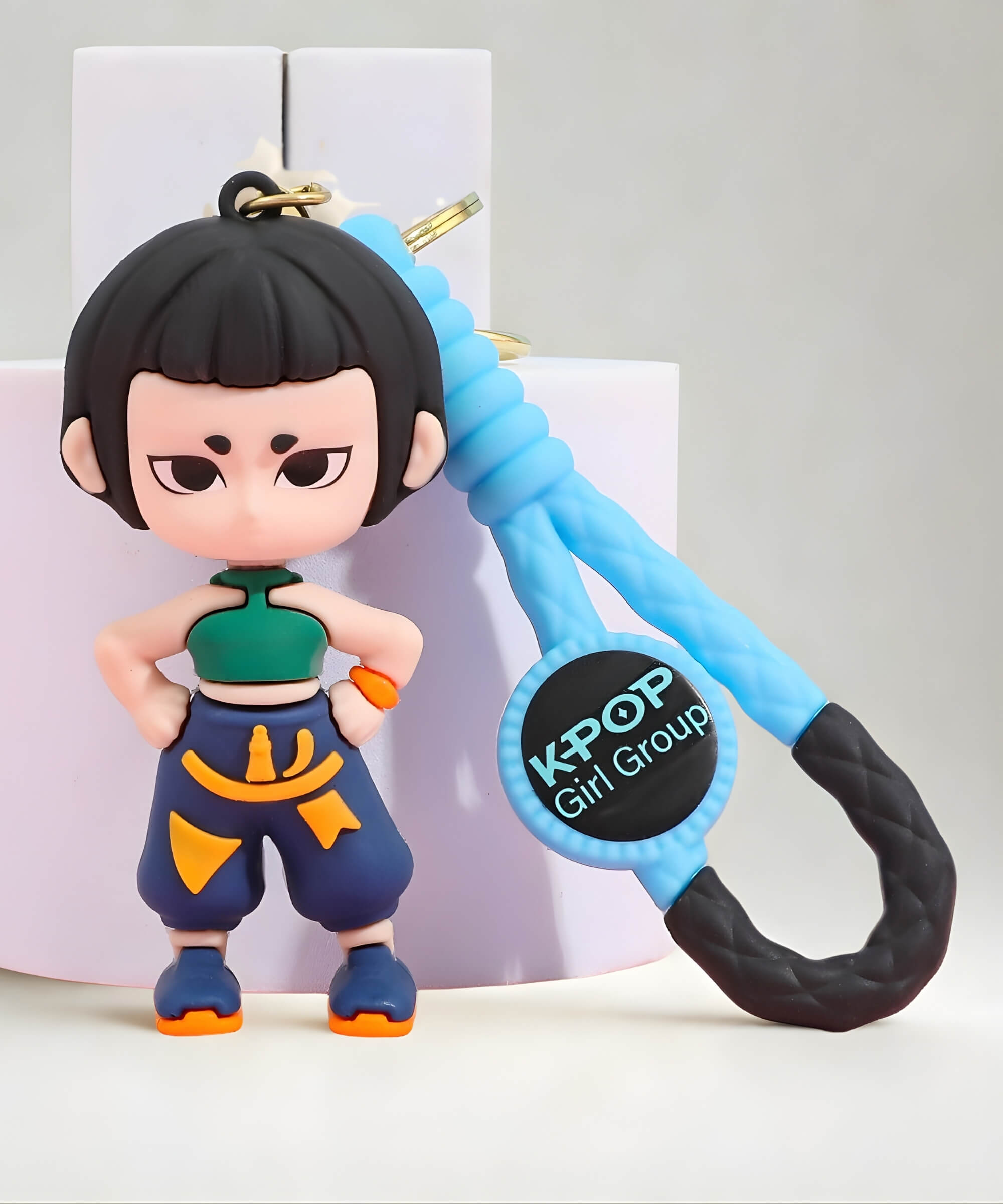 Zoey kpop demon hunter keychain short hair character cute bag charm figure