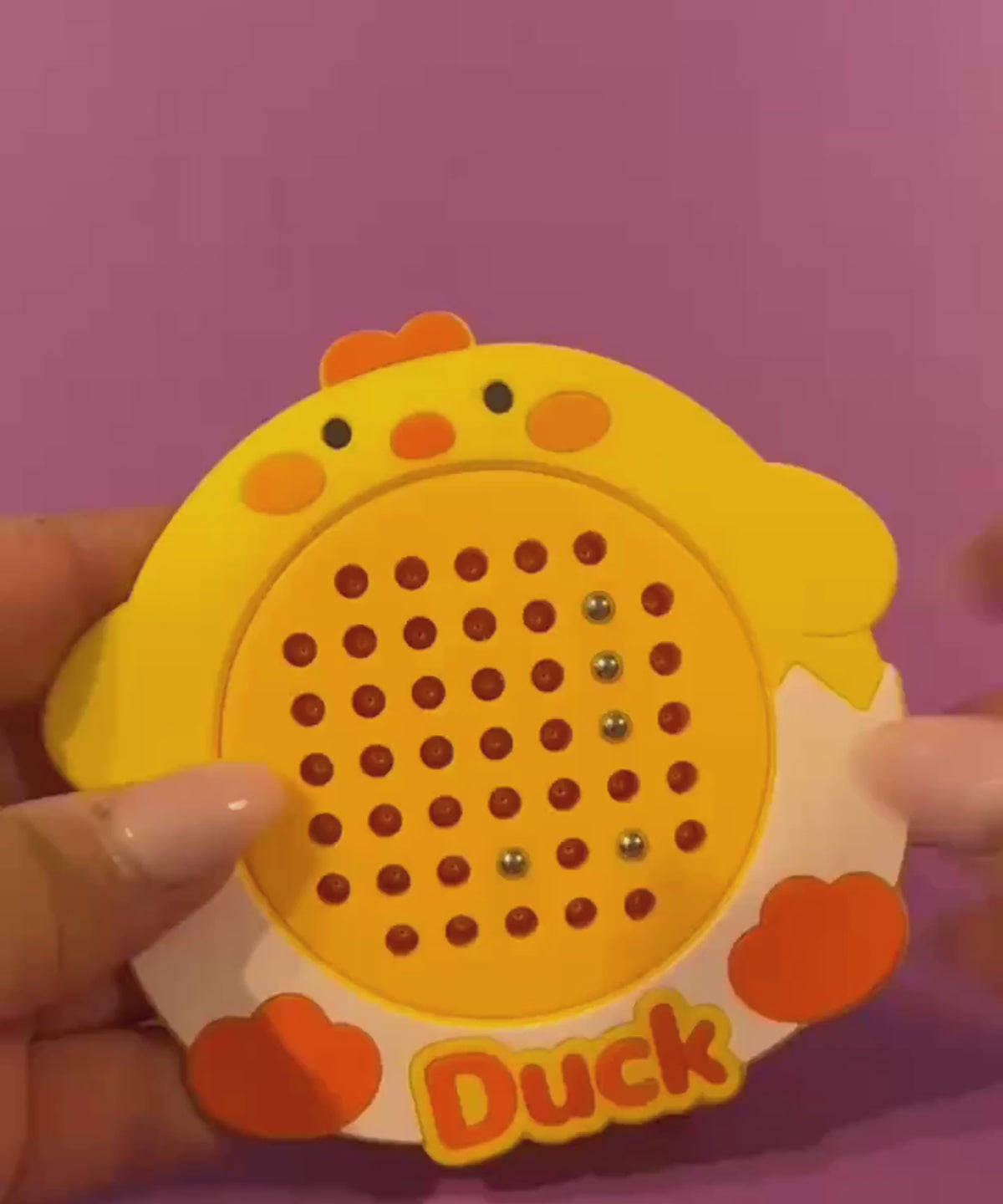 Chicken and Duck magnetic bead drawing keychain demonstration