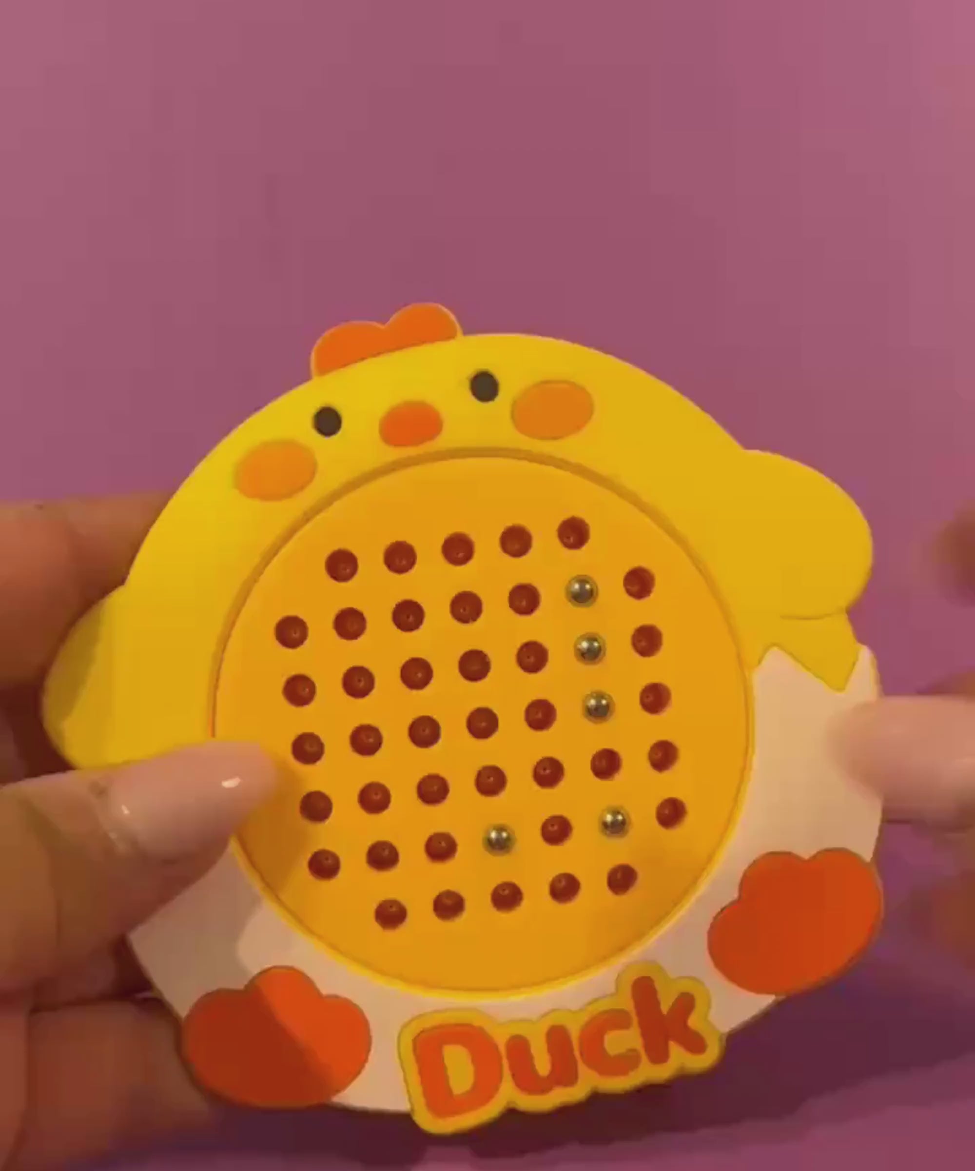 Chicken and Duck magnetic bead drawing keychain demonstration